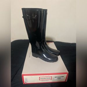 Womens Hunter Refined Gloss Rain Boots size 38 (7)